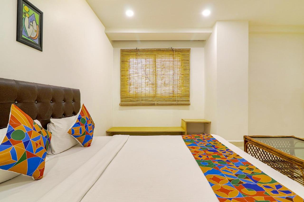 Fabhotel Aamantran & Banquet Halls - Nr Rtc X Roads Metro Station 하이데라바드 외부 사진